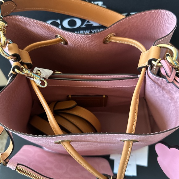 NWT Rowan Bucket Bag In Signature Canvas With Charms 🌸 - Picture 6 of 9